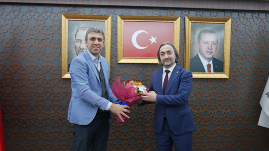 SULTANGAZİ TRABZONLULAR DERNEĞİ' NDEN SİYASİ PARTİLERE  ZİYARET