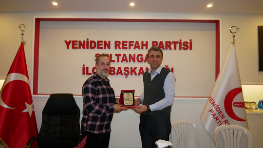 SULTANGAZİ TRABZONLULAR DERNEĞİ' NDEN SİYASİ PARTİLERE  ZİYARET
