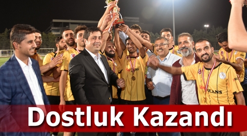Dostluk Kazandı