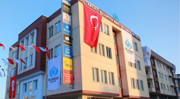 Eski Habibler’de Ek Hizmet Binası ve Meydan Hizmete Açıldı