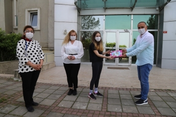 ’Çocuk Gözüyle 100. Yılında 23 Nisan’ Ödülleri Sahiplerini Buldu
