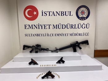 (Özel) "Silahlı" 23 Nisan Kutlamasına Polis Dur Dedi
