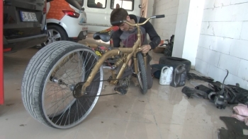 (Özel) Lastiği Sürekli Patlayan Bisikletine Çözümü Otomobil Lastiğinde Buldu
