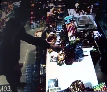 (Özel) Silahlı Gaspçı Market Sahibine Doğum Gününde Kabusu Yaşattı
