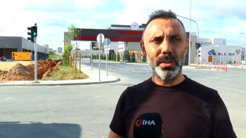 (Özel) Ünlü Oyuncu Umut Oğuz, Eşini Hastanede Ziyaret Etti
