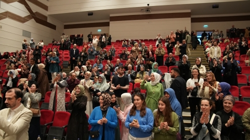 “Taksiratlı Şekibe” Arnavutköy’de Sahne Aldı Rumeli’nin Neşesi, Arnavutköy Sahnesinden Yükseldi
