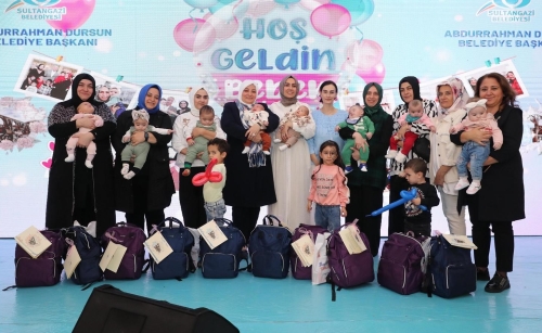 300 Anne ve Bebek Hoş Geldin Bebek ile Bir Arada