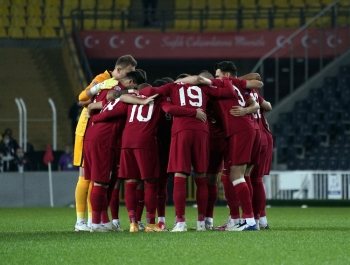 A Milli Futbol Takımı, Macaristan Deplasmanında
