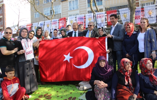 Ak Kadınlardan” EVET”li piknik programı