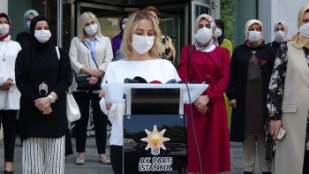 Ak Parti Kadın Kollarından Sokak Hayvanları İçin 81 İlde Ortak Çağrı: "Bir Kap Su Bir Kap Mama Bırak"
