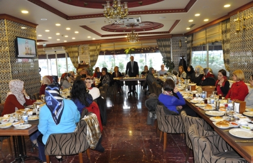 Altunay Çifti, Meclis Üyesi Eşleriyle Kahvaltıda Buluştu 