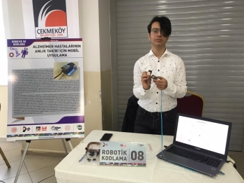 Arkadaşının Alzheimer Hastası Dedesinin Kaybolmasından Etkilenerek Alzheimer Takip Sistemi Üretti
