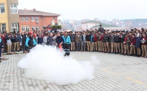 Arnavutköy’de Afet Tatbikatı Yapıldı 