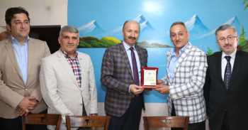 Başkan Altunay Esnaflarla Buluştu