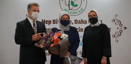 Başkan Usta: “Toplumun Gelişmesine Kadınlarımız Öncülük Ediyor”