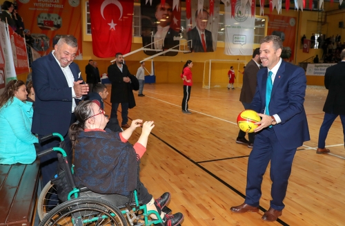 Başkan Usta Önce Zihnimizdeki Engelleri Aşalım