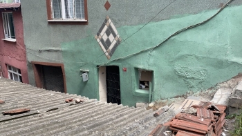 Beyoğlu’Nda Silahlı Kavga: Kardeşi Ağabeyini Vurdu
