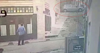 Beyoğlu’Nda Yabancı Uyruklu Aileyi Darp Ederek Gasp Ettiler
