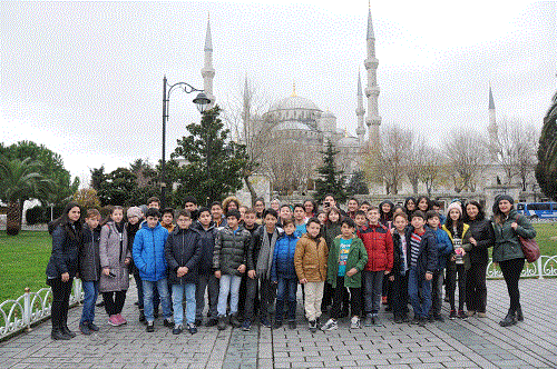 Bilgi Evleri Tarihi ve Kültürel Gezileriyle Gençlerin İlgi Odağı