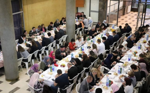 Bosna Hersek'te dev iftar sofrası kuruldu