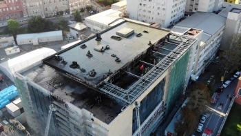 Çapa Tıp Fakültesi İnşaatında Yangın
