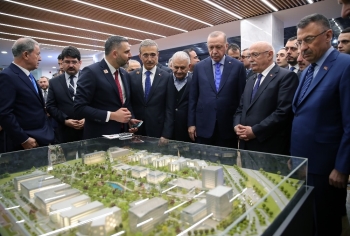 Cumhurbaşkanı Erdoğan: ”Girişimci Üzerine Düşeni Yapsın Sonra Geç Kalırsınız”
