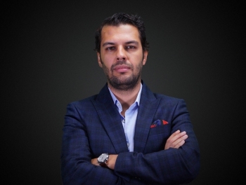 Dünya Teselliyi Türk Oyununda Buldu
