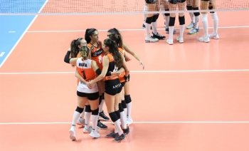 Eczacıbaşı Vitra, Sarıyer Deplasmanında
