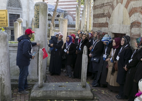 ESTAM Rehberlik Hizmeti'yle Eyüpsultan'ı yeniden keşfedin