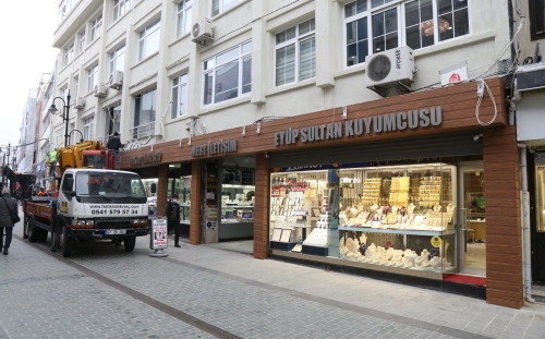 Eyüpsultan Meydanı ve çevresi yeni görünüme kavuşuyor