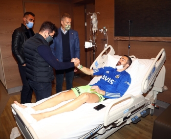 Fenerbahçe’Den Harun Tekin’E Moral Ziyareti

