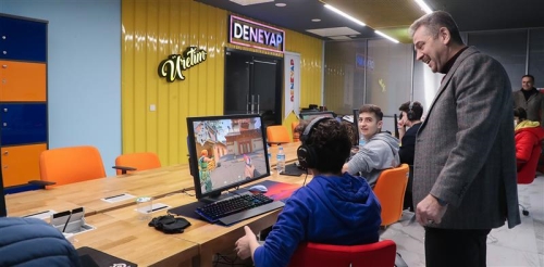 Gaziosmanpaşa’da Espor Turnuvası Heyecanı