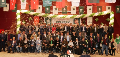 Gelecek Partisi'ne toplu üye katılımı