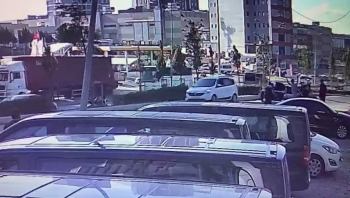 Genç Kadını Polisler Ölümden Son Andan Kurtardı
