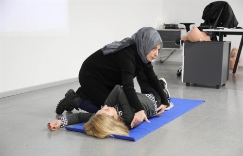 Herkes Bu Eğitimi Alarak İnsanlara Yardımcı Olabilir