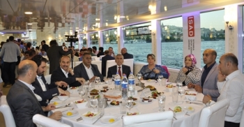 İSAD'tan Geleneksel İftar Yemeği