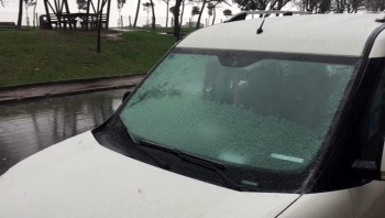 İstanbul’Da Dolu  Yağışı Etkili Oldu
