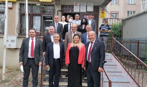 İYİ Partili Vekil Prof. Dr. Ayhan Altıntaş, Cumhuriyet Mahalle Muhtarlığını Ziyaret Etti