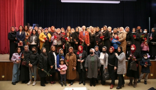 KADINLAR GÜNÜ BAYRAMPAŞA’DA COŞKUYLA KUTLANDI