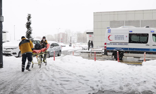KAĞITHANE BELEDİYESİ HASTALARA ULAŞIM HİZMETİ VERİYOR