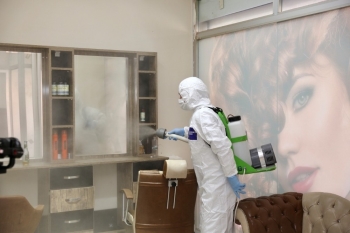 Küçükçekmece’De Yardım Ve Dezenfekte Çalışmaları Aralıksız Sürüyor
