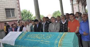 NAİLE ÜRKÜT SON YOLCULUĞUNA UĞURLANDI