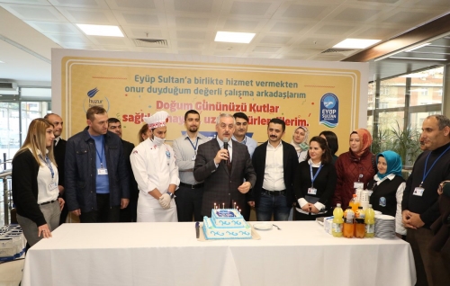 Personele doğum günü kutlaması