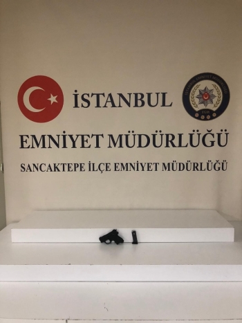 Sancaktepe’De Silahlı Ve Bıçaklı Kavga Kamerada
