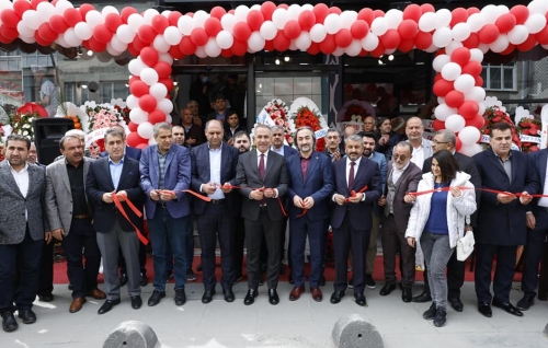 Saray Şark Sofrası Yeni Yerinde Hizmet Vermeye Başladı