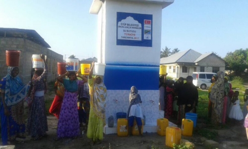 Simurglu öğrencilerden Tanzanya'ya can suyu