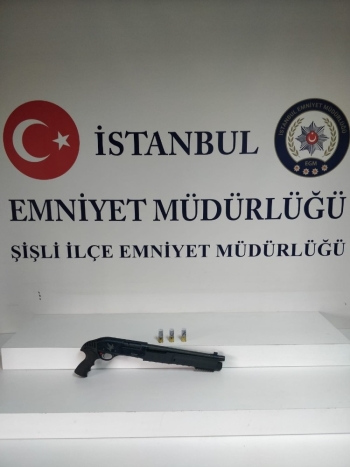Şişli’De Mahallelinin Üzerine Pompalı Tüfekle Ateş Açan Zanlılar Yakalandı
