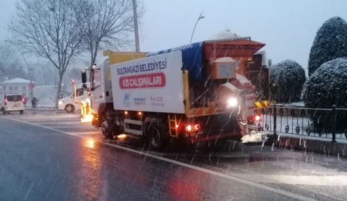 Sultangazi Belediyesi, Karla Mücadele Çalışmalarına Devam Ediyor