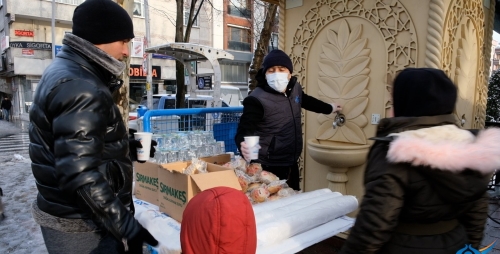 Sultangazi Belediyesi'nden Sıcacık Çorba İkramı