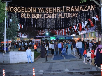 Sultangazi’de Ramazan’ın İlk Günü